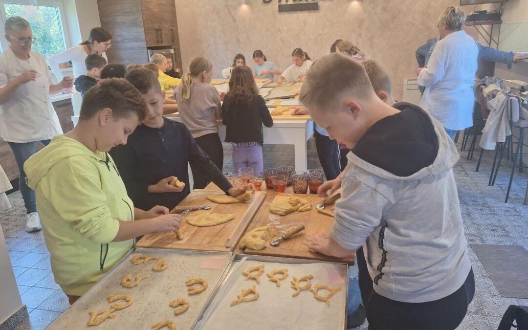 Slatka radionica: Trećašići uče tajne pazinskog cukerančića