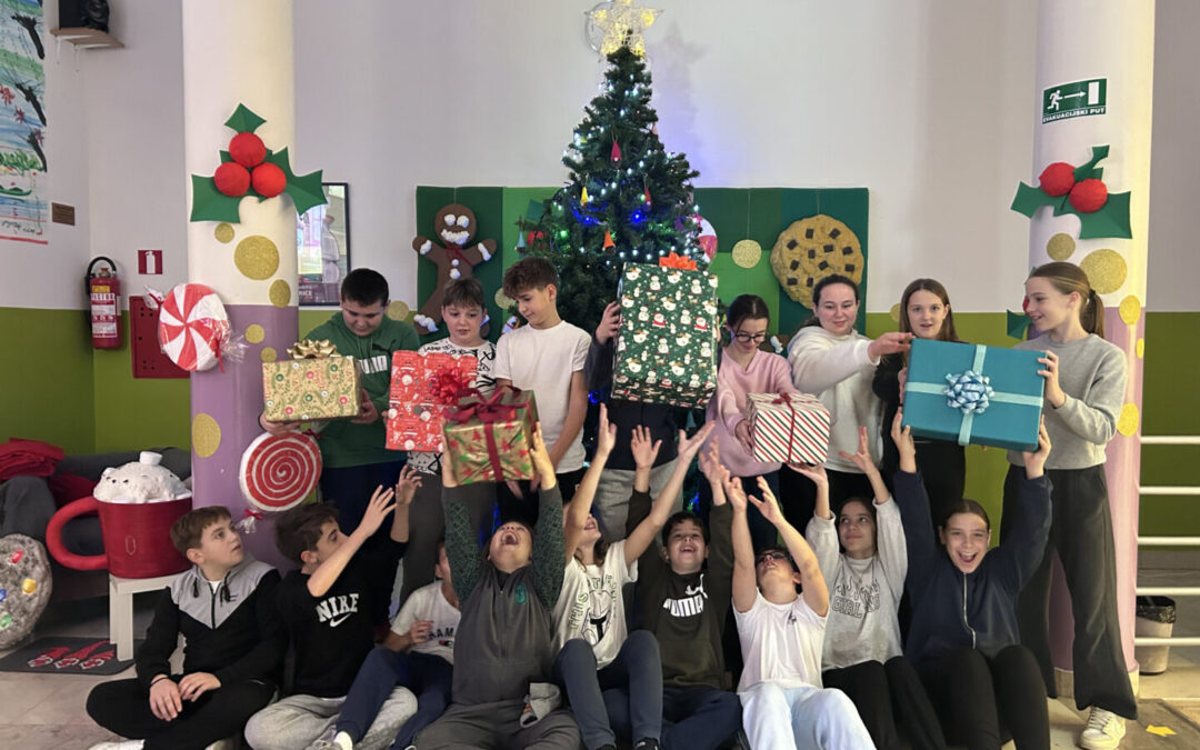 Čarolija Božića u OŠ Tar-Vabriga: Blagdanski kutak oživio kreativnošću