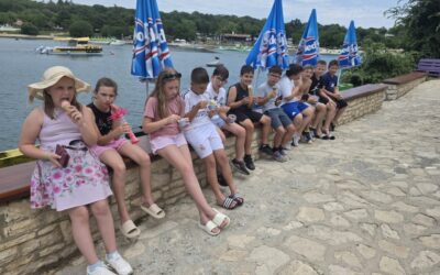 4.a razred uživao na kupanju u Lanterni